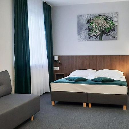 Eurohotel Baniocha Экстерьер фото