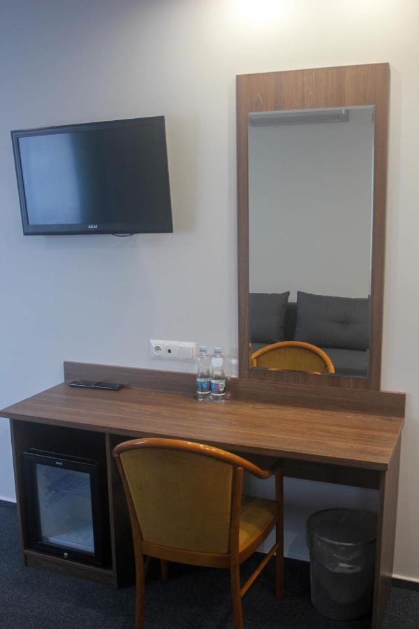 Eurohotel Baniocha Экстерьер фото