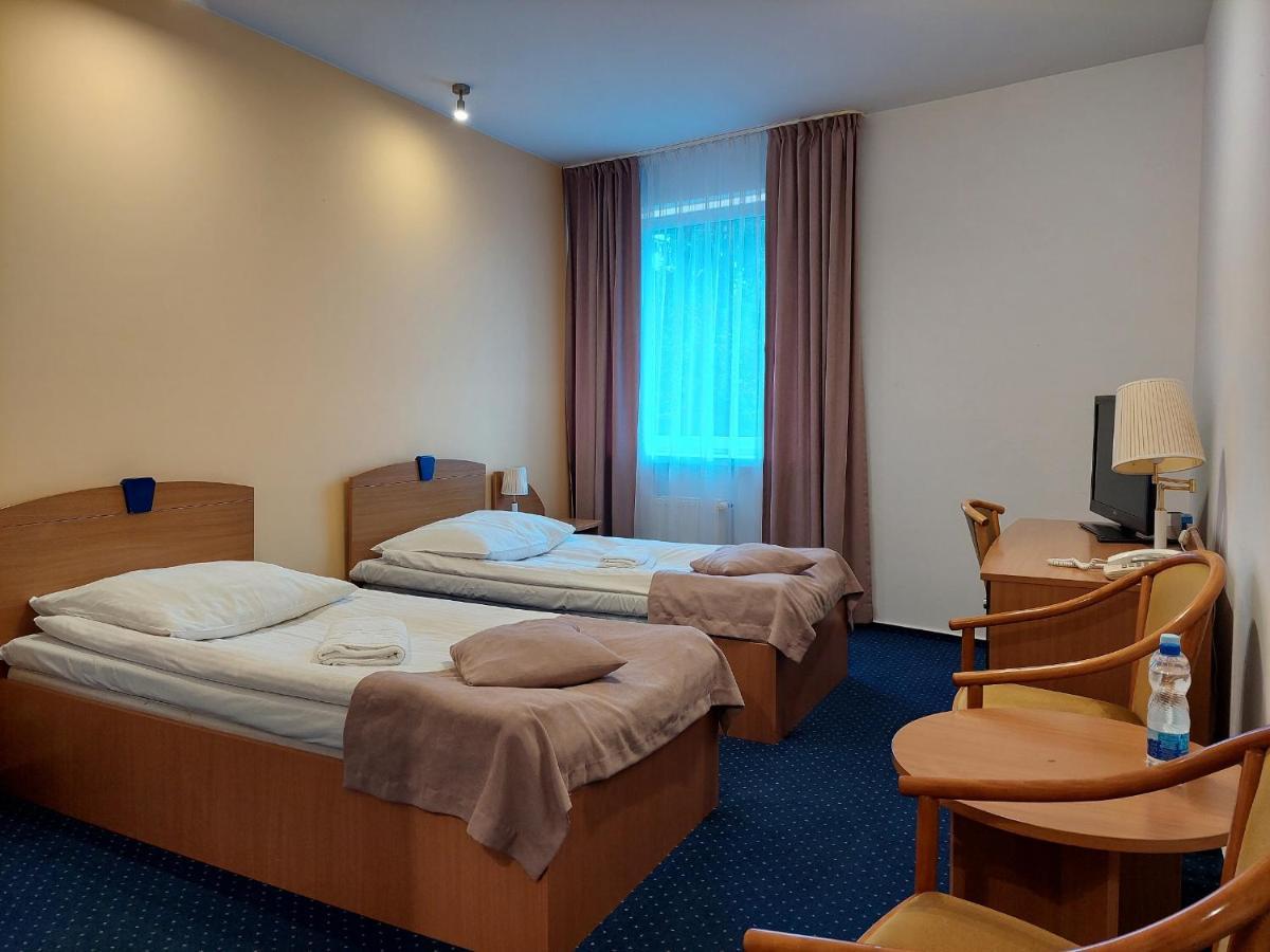 Eurohotel Baniocha Экстерьер фото