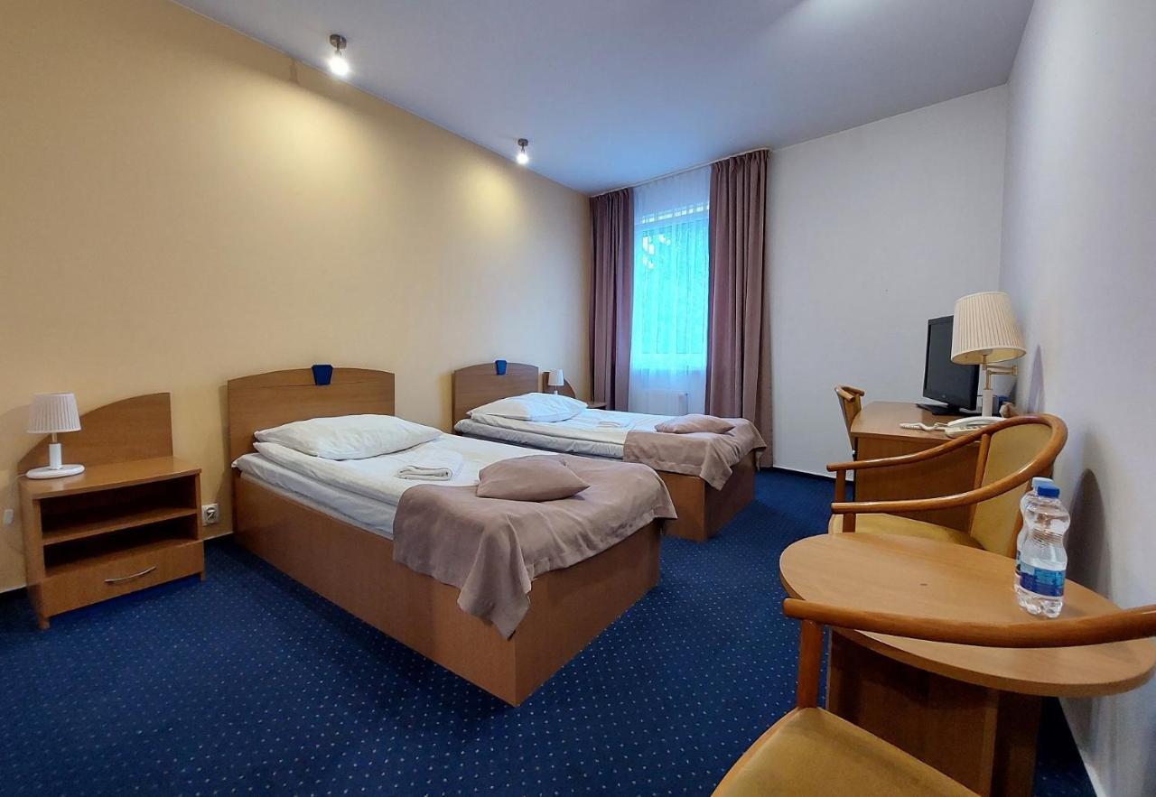 Eurohotel Baniocha Экстерьер фото